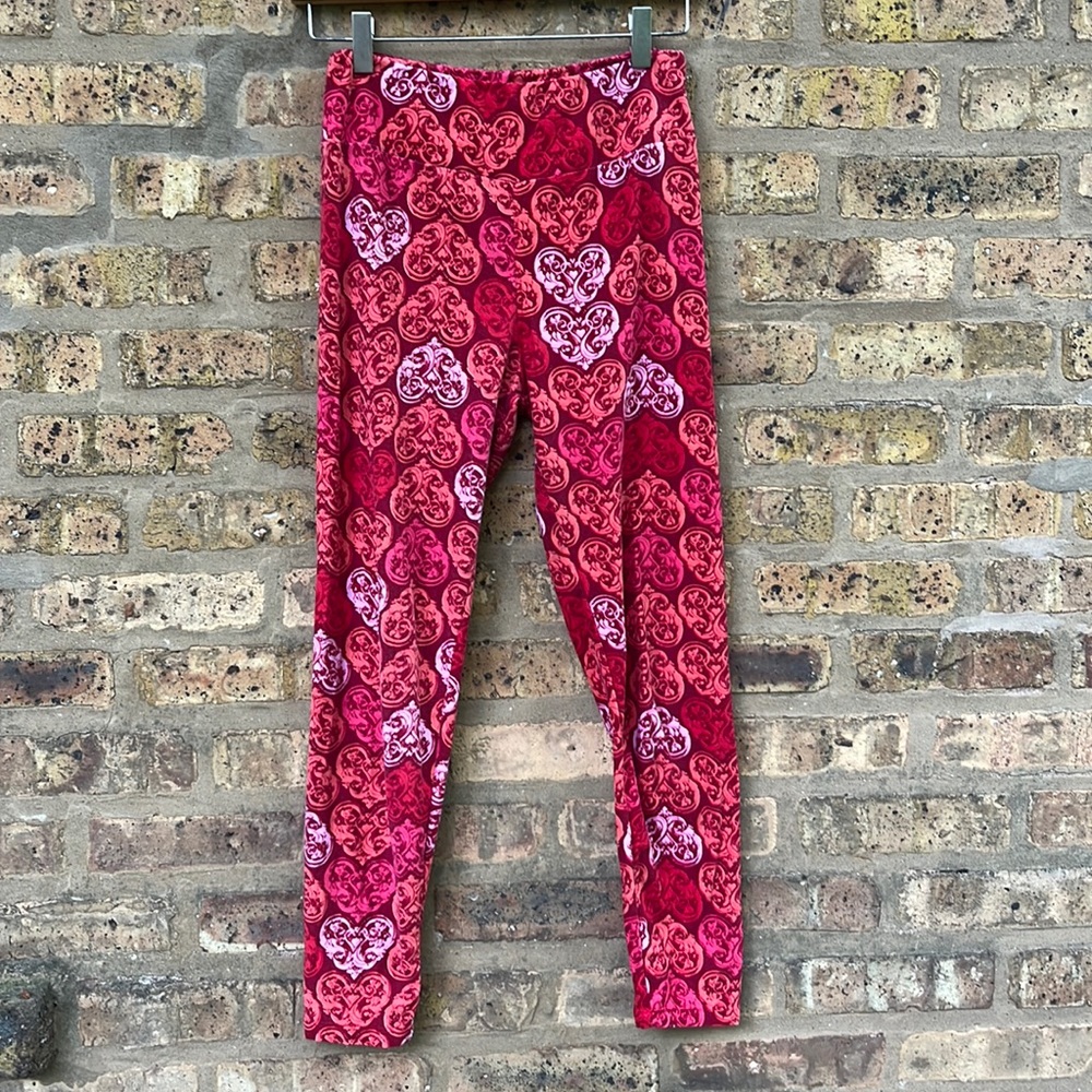 LulaRoe Heart Leggings!